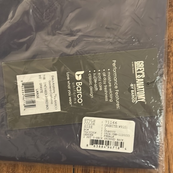 Greys anatomy grey scrub top - Picture 2 of 3